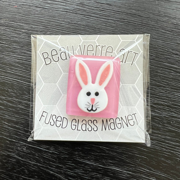 Bunny Face on Pink Needleminder