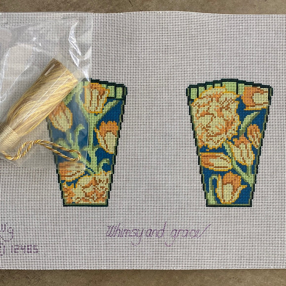 W-Wm's Wild Tulips Scissor Case