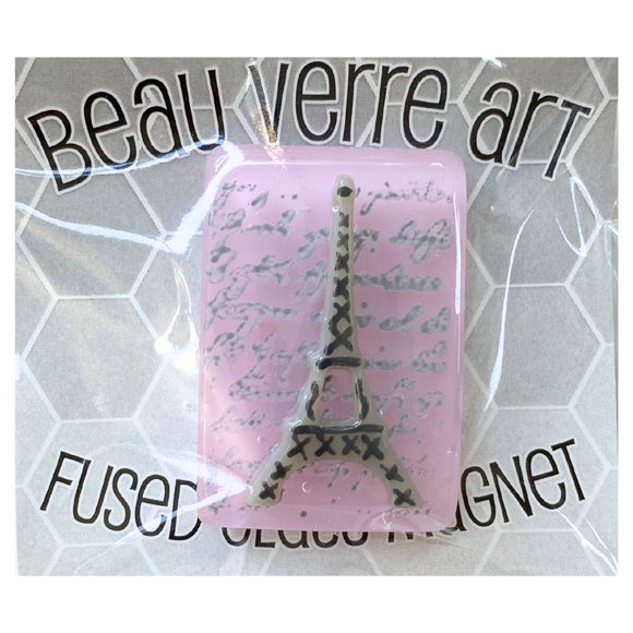 Eiffel Tower on Pink with French Writing Needleminder