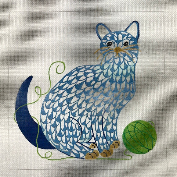 KDTS Apr24 - Herend-inspired Fishnet Cat w/ Ball of Yarn – blue & green w/ gold, SKU #PL-514