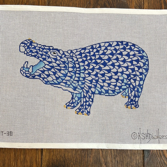 Herend-inspired Fishnet Hippo blue w/ gold