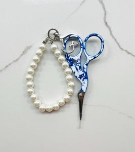 3.5" Cutie Scissors with Glass Pearl & Heart Clasp Fob